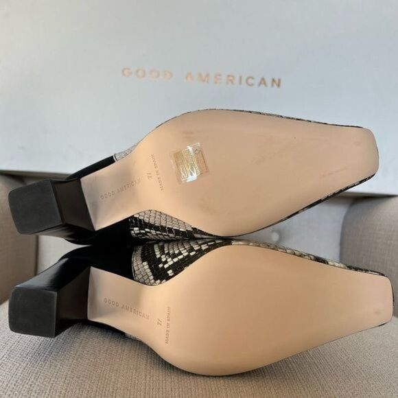 Good American The Statement Mix Knee High Boot in Python Print/Stone Leather 7.5 - Picture 6 of 8